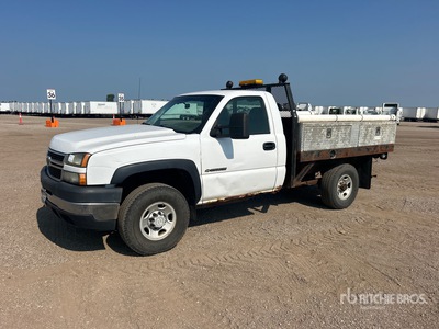 2007 Chevrolet Silverado 2500HD 4x4 Camion à Plateau