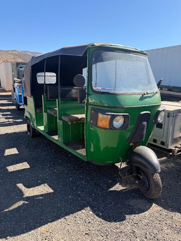 Tuk Tuk 3 Wheel Vehicle Ran when parked.