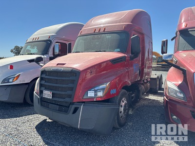 2021 Freightliner 6x4 T/A Sleeper Truck Tractor (Inoperable)