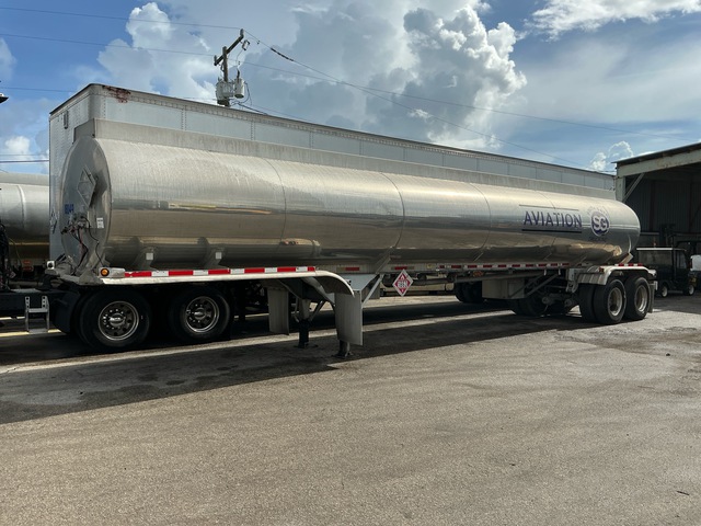 1984 Vim Trailer 8000 gal T/A Tanker Trailer