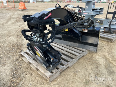 Wallenstein LXG420R-BLK Log Skid Steer Grapple