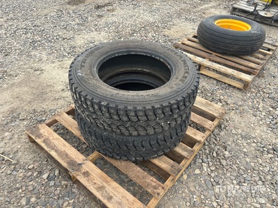 Quantity of (2) Triangle 245/70R19.5 Tires