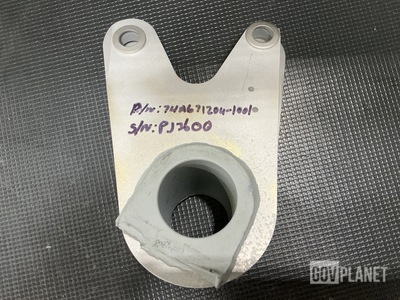 Boeing 74A671204-1001 Aircraft Hinge