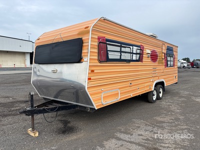 2001 Sunline Solaris T2753 24 ft T/A Travel Trailer