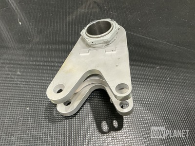 Boeing 74A671204-1001 Aircraft Hinge