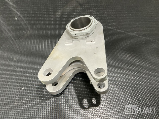 Boeing 74A671204-1001 Aircraft Hinge