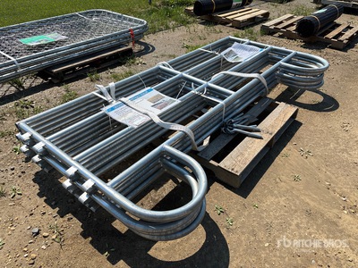 Quantity of (5) 7.9 ft x 3.8 ft Corral Recinto per bestiame