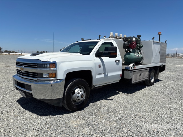 2018 Chevrolet Silverado 3500HD 4x2 Fuel and Lube Truck