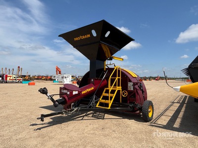 Pro Grain B-1610 14 ft Grain Bagger