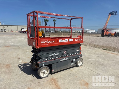 2018 Skyjack SJIII-3226 Electric Scissor Lift