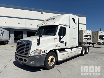 2013 Freightliner Cascadia 125 6x4 T/A Sleeper Truck Tractor