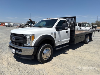 2017 Ford F-550 XL 4x4 Flatbed Truck