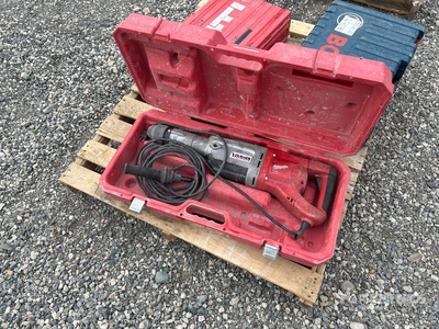 Milwaukee 2 in Electric Hammer Drill ハンドツール