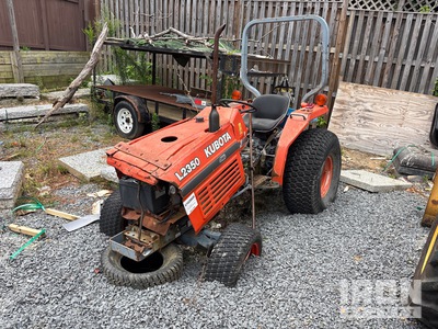 Kubota L2350 4WD utiliteit Tractor (Inoperable)