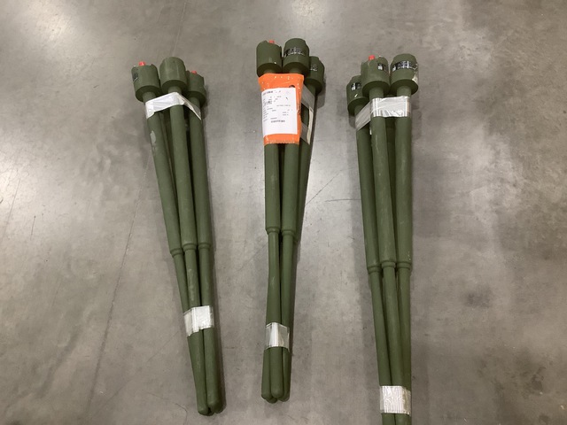 (12) Ultra Electronics 201-817140-001 Omni Band 4 Antennas