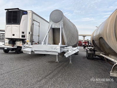 2000 1000 cft T/A Pneumatic Bulk Trailer