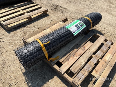 4.9 ft x 164 ft Plastic Mesh Safety Vallas