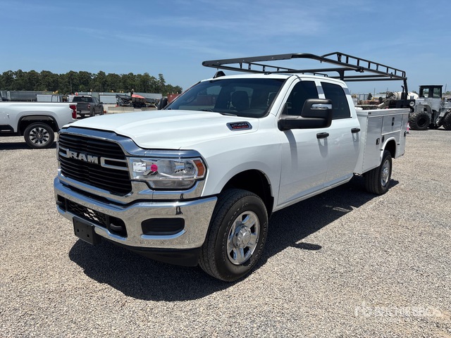 2023 Ram 2500 4x4 Crew Cab Utility Truck