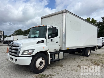 2020 Hino 268 4x2 Furgoneta caja cerrada