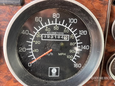 2001 Kenworth T800 6x4 T/A Sleeper Truck Tractor