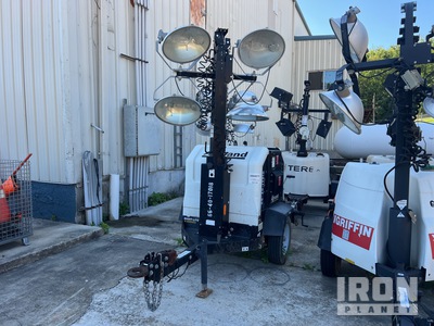 2017 Allmand Night-Lite V-Series 8 kW Torre de iluminación