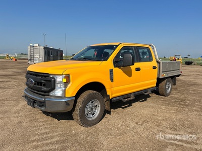 2021 Ford F-250 XL 4x4 Crew Cab Camion à Plateau