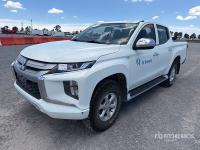 2022 Mitsubishi L200 4x4 Crew Cab Camioneta / Pickup
