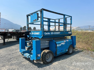 2006 Genie GS-3268RT Dual Fuel Scissor Lift