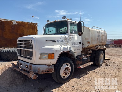 1993 Ford L8000 Water Truck