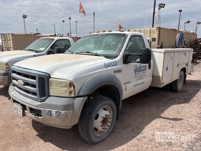 2006 Ford F-450 XL 4x2 شاحنة خدمة