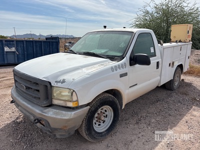 2002 Ford F-250 XL 4x2 شاحنة متعددة الاغراض