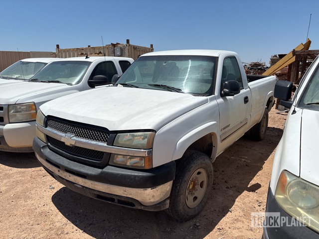 2005 Chevrolet Silverado 2500HD 4x2 Pickup