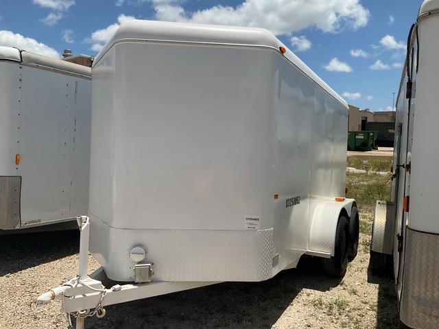 2008 CM 14 ft T/A Enclosed Trailer