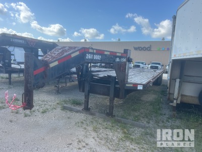 1998 TFI 40 ft T/A Gooseneck Flatbed Trailer