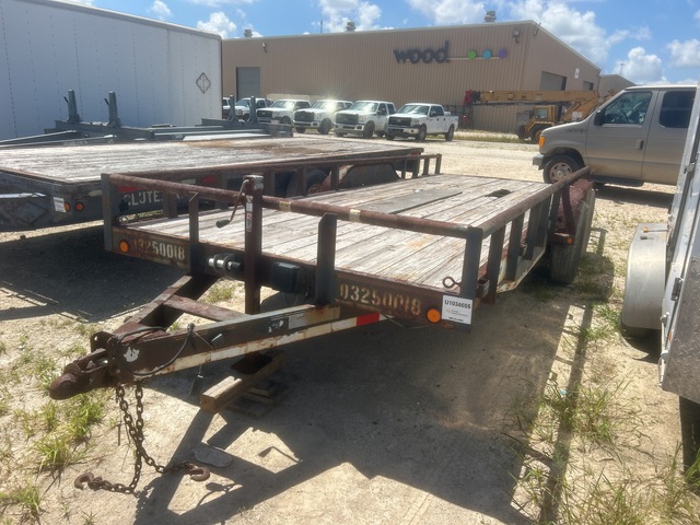 2011 LDTR 20 ft T/A Utility Trailer