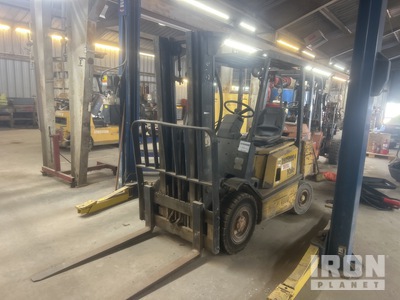 1994 Yale Pneumatic Tire Carretilla Elevadora (Inoperable)