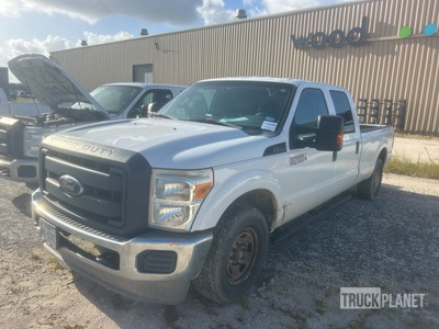 2012 Ford F-250 XL 4x2 Crew Cab Pickup (Inoperable)