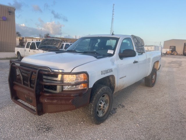 2013 Chevrolet 2500 HD 4x4 Extended Cab Pickup