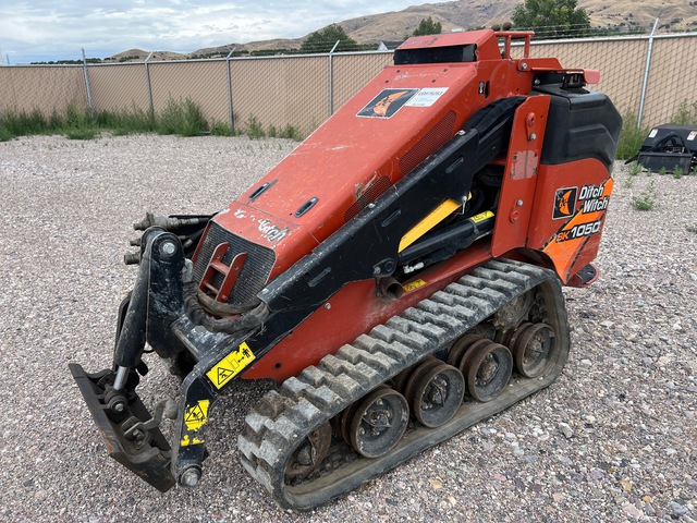 2020 Ditch Witch SK1050 Mini Compact Track Loader