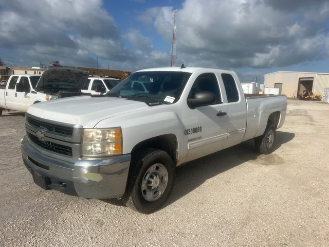 2010 Chevrolet 2500 HD 4x2 Extended Cab Pickup