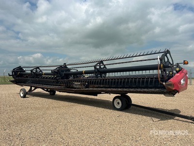 2014 MacDon FD75 40 ft Flex Draper Combine Header