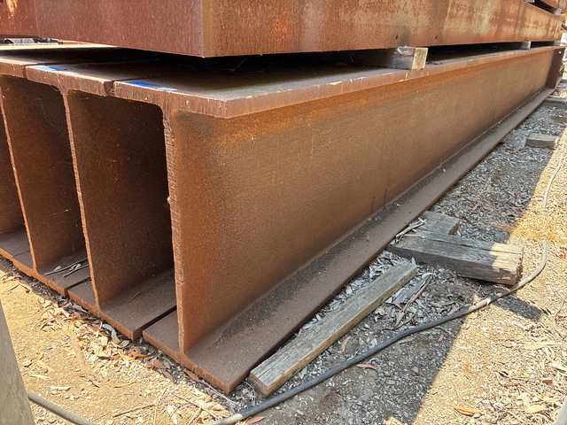 Quantity of (4) 32 ft Heavy Steel I-Beams