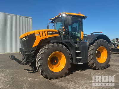 2017 JCB 8330 4WD Tractor