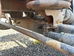 Underbody with Non-Driven Drop Axle (1)