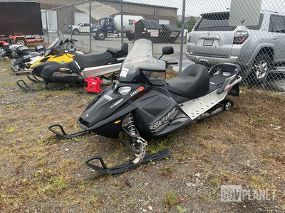 2006 Ski Doo Expedition 550F Snowmobile