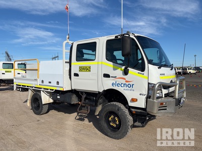 2023 Hino 300 Series 816 4x4 Crew Cab Utility Truck