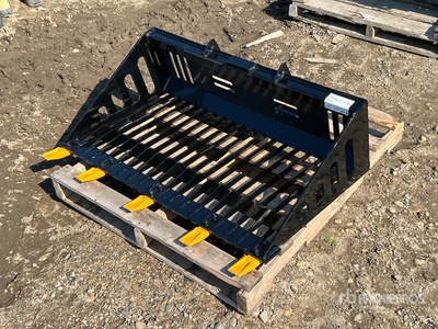 2026 GIYI GY-RB44 44 in Skeleton Mini Godet pour chargeuse à différentiel (Unused)