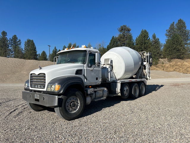 2006 Mack CV513 10x4 Mixer Truck 2006 Mack CV513 10x4 Mixer Truck