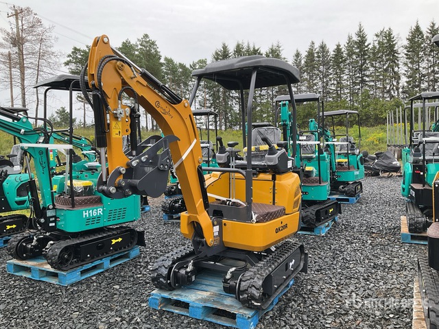 を見 Excavators