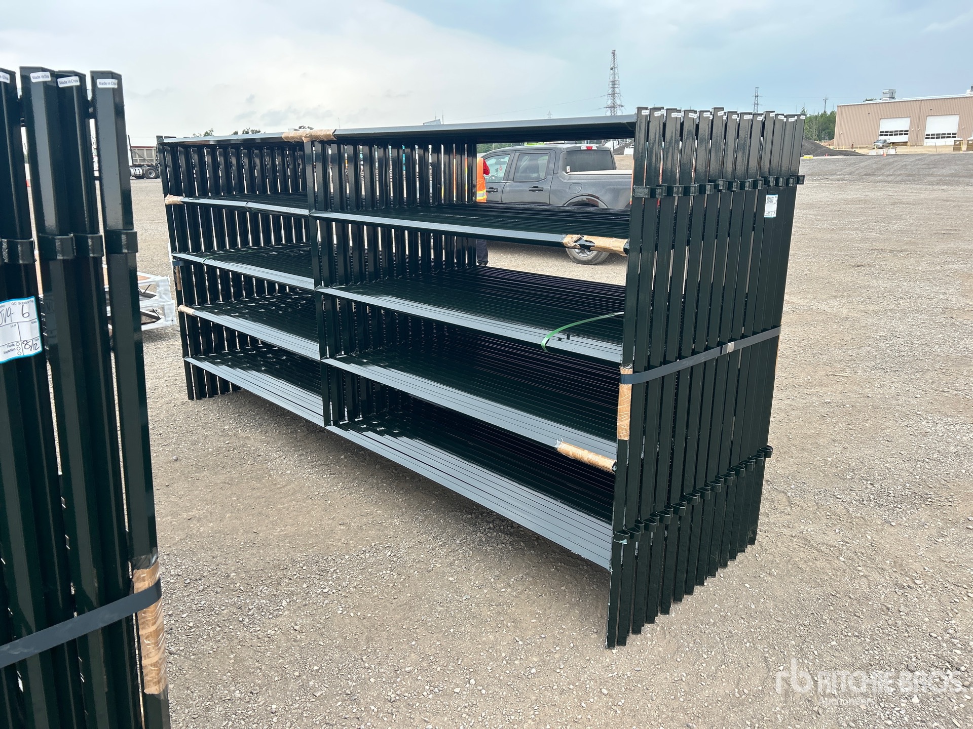 Quantity of (25) 2026 BYT DMPNL120 11 ft 9 in Diamond Livestock Panel (Unused)